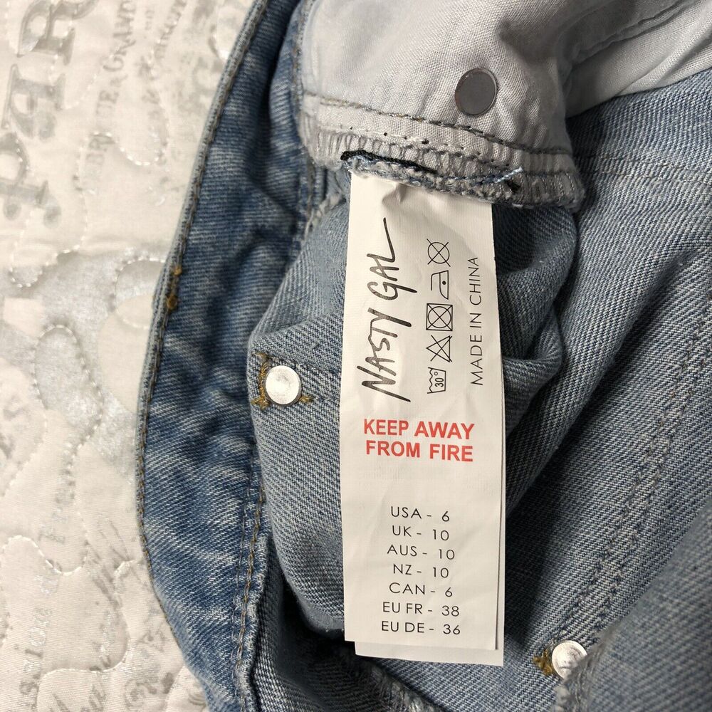 Nastygal Gemma All Over Ripped Jean Blue Size 6 Slim Cropped Light Washed - Picture 4 of 7